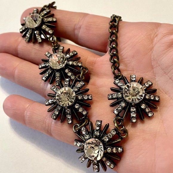 Gorgeous Rhinestone Statement Necklace - Picture 6 of 7